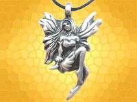 Pendentif Fee Faerie Assise ANG132